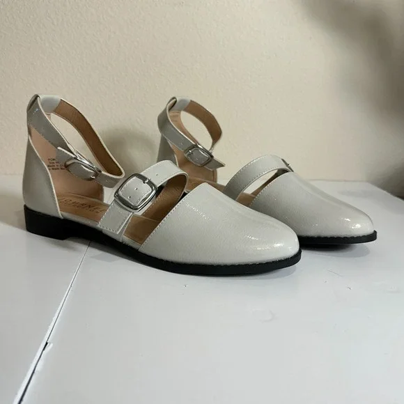 New Journee Collection Constance Double Buckle Flats Grey size 9.5W - Picture 5 of 9